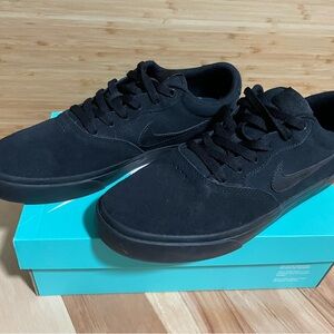 Nike Men's SB Chron SLR